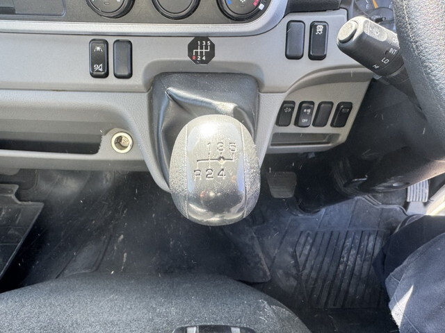 三菱ふそうキャンター冷凍車（冷蔵車）小型（2t・3t）[写真23]