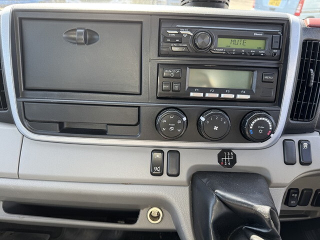 三菱ふそうキャンター冷凍車（冷蔵車）小型（2t・3t）[写真25]