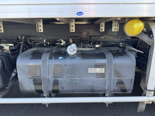 三菱ふそうキャンター冷凍車（冷蔵車）小型（2t・3t）[写真27]