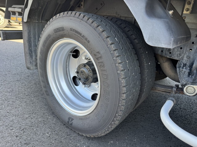 三菱ふそうキャンター冷凍車（冷蔵車）小型（2t・3t）[写真29]