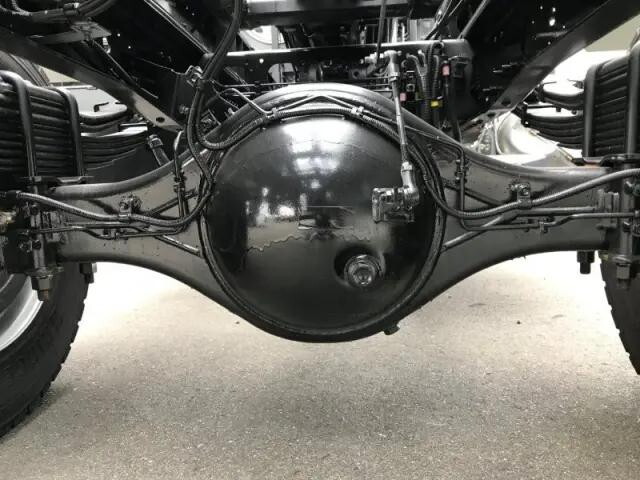 いすゞフォワードコンテナ専用車中型（4t）[写真28]