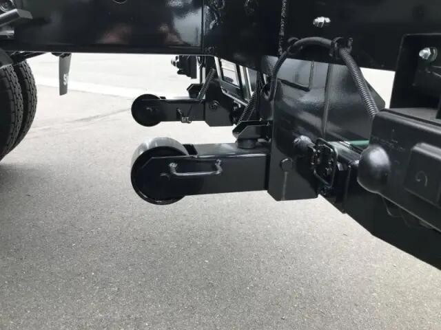 いすゞフォワードコンテナ専用車中型（4t）[写真29]