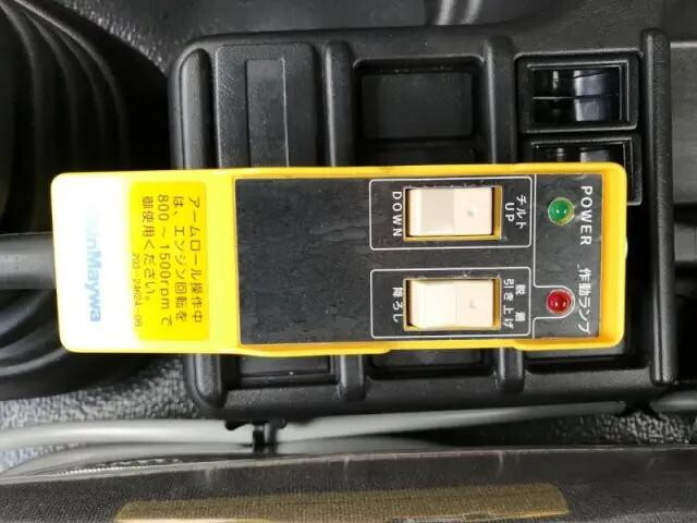 いすゞフォワードコンテナ専用車中型（4t）[写真34]