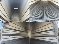 いすゞフォワード冷凍車（冷蔵車）中型（4t）[写真11]