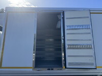 いすゞフォワード冷凍車（冷蔵車）中型（4t）[写真17]