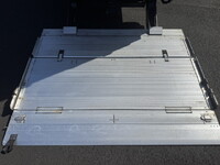 いすゞフォワード冷凍車（冷蔵車）中型（4t）[写真18]