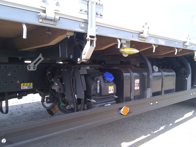 いすゞエルフアルミブロック小型（2t・3t）[写真15]