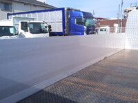 いすゞエルフアルミブロック小型（2t・3t）[写真20]