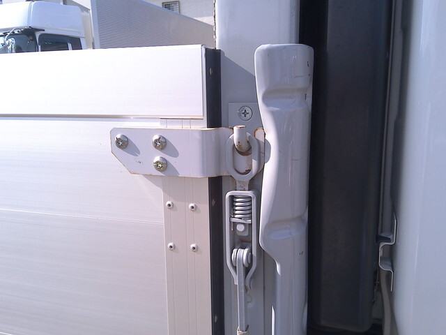 いすゞエルフアルミブロック小型（2t・3t）[写真20]