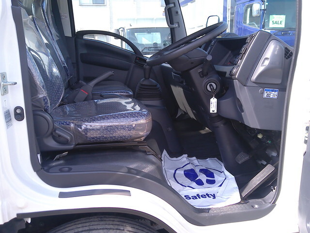 いすゞエルフアルミブロック小型（2t・3t）[写真21]