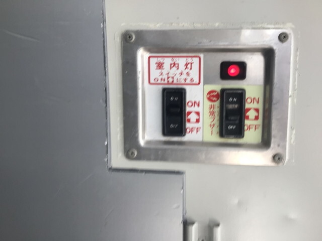 トヨタハイエース冷凍車（冷蔵車）小型（2t・3t）[写真13]