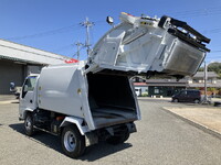 いすゞエルフパッカー車（塵芥車）小型（2t・3t）[写真16]