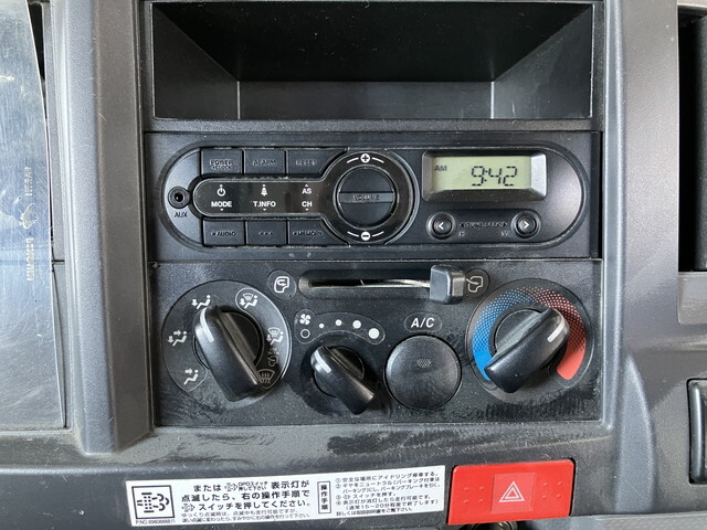 いすゞエルフパッカー車（塵芥車）小型（2t・3t）[写真36]