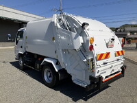 いすゞエルフパッカー車（塵芥車）小型（2t・3t）[写真05]