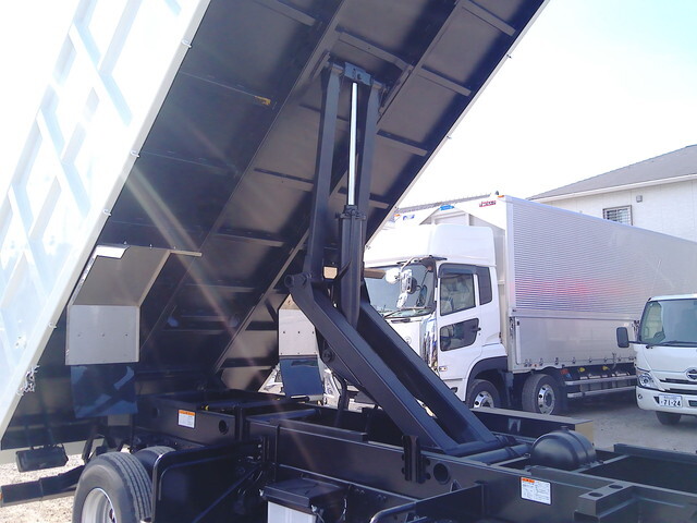 三菱ふそうファイター深ダンプ（土砂禁ダンプ）中型（4t）[写真26]