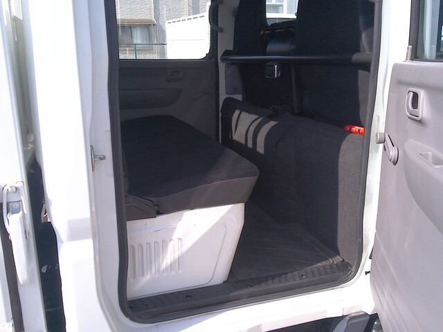 三菱ふそうキャンターダブルキャブ（Wキャブ）小型（2t・3t）[写真21]