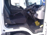 三菱ふそうキャンターダブルキャブ（Wキャブ）小型（2t・3t）[写真30]