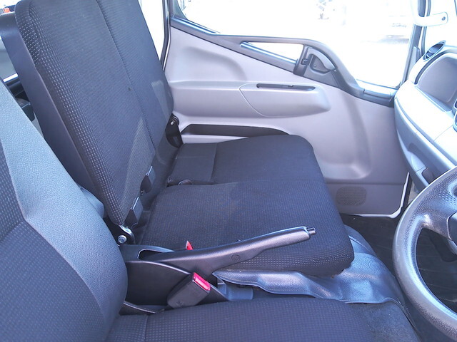 三菱ふそうキャンターダブルキャブ（Wキャブ）小型（2t・3t）[写真30]