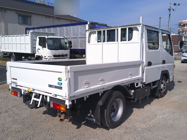 三菱ふそうキャンターダブルキャブ（Wキャブ）小型（2t・3t）[写真04]
