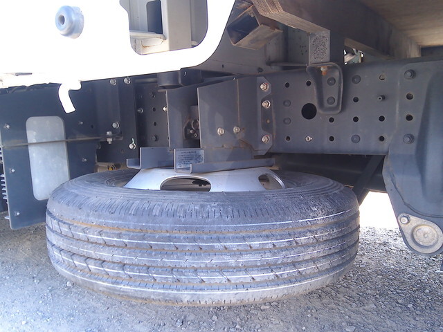 三菱ふそうキャンターダブルキャブ（Wキャブ）小型（2t・3t）[写真08]