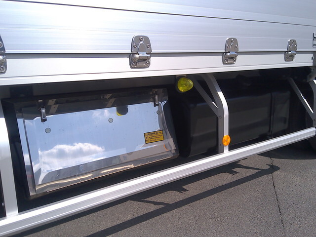 日野レンジャーアルミウイング中型（4t）[写真10]