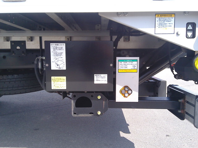 日野レンジャーアルミウイング中型（4t）[写真13]