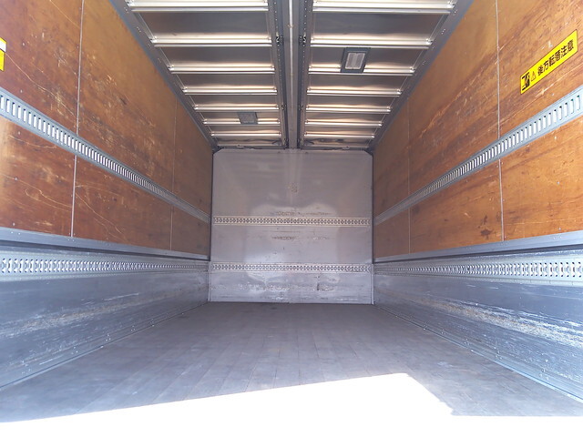 日野レンジャーアルミウイング中型（4t）[写真21]