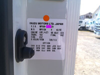 いすゞエルフアルミウイング小型（2t・3t）[写真34]