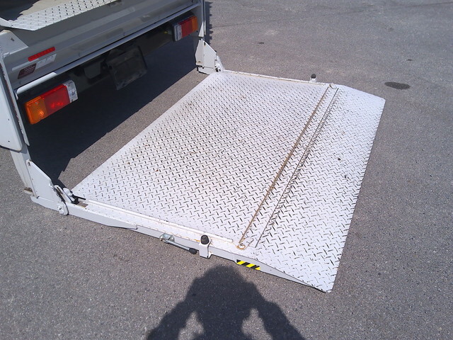 日野デュトロアルミバン小型（2t・3t）[写真14]