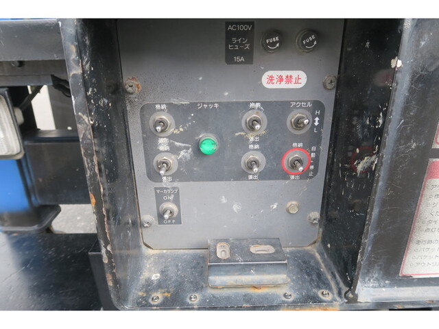 日野デュトロ高所作業車小型（2t・3t）[写真17]