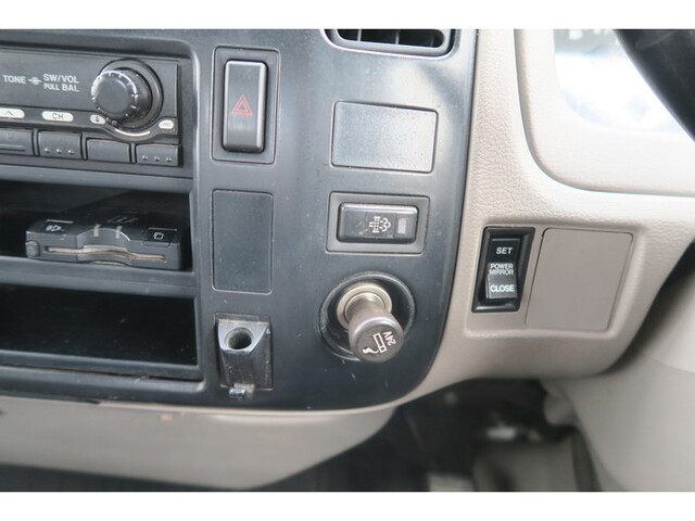 日野デュトロ高所作業車小型（2t・3t）[写真36]