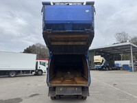 いすゞエルフパッカー車（塵芥車）小型（2t・3t）[写真12]