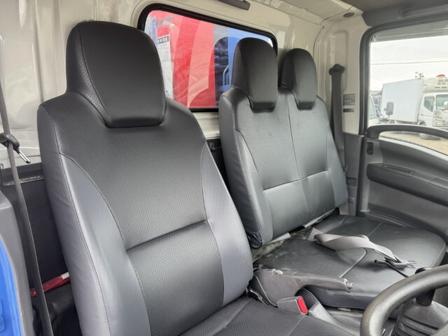 いすゞエルフパッカー車（塵芥車）小型（2t・3t）[写真17]