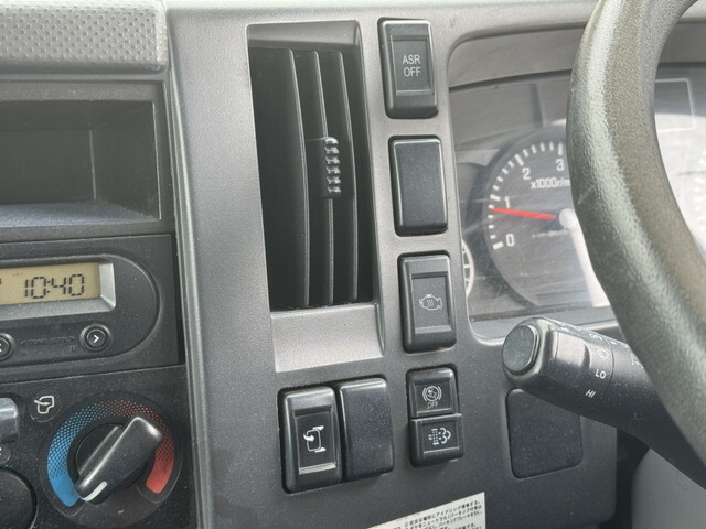 いすゞエルフパッカー車（塵芥車）小型（2t・3t）[写真23]