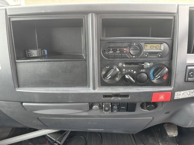 いすゞエルフパッカー車（塵芥車）小型（2t・3t）[写真25]