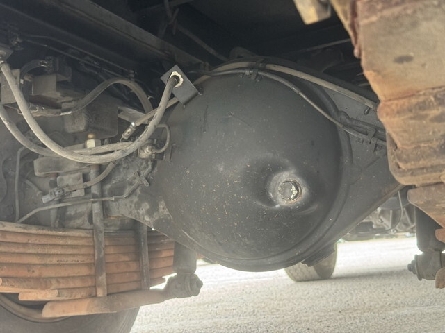 いすゞエルフパッカー車（塵芥車）小型（2t・3t）[写真33]