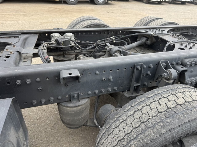 日野プロフィアシャーシ大型（10t）[写真14]