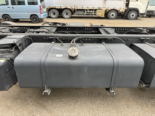 日野プロフィアシャーシ大型（10t）[写真18]