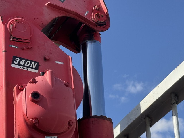 いすゞフォワードクレーン4段中型（4t）[写真13]