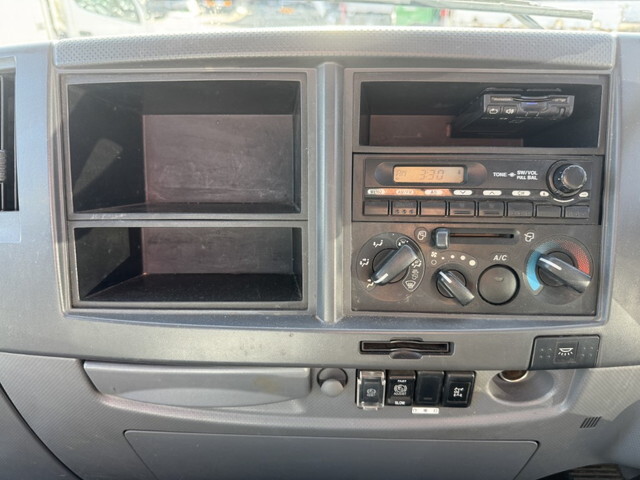 いすゞフォワードクレーン4段中型（4t）[写真19]