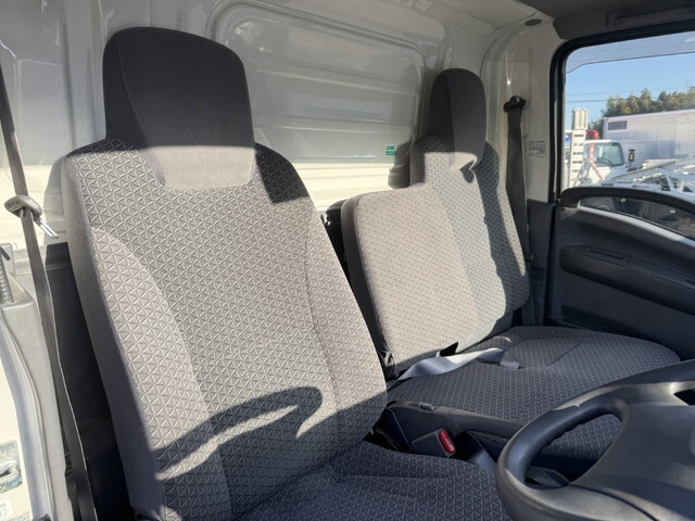 いすゞエルフアルミバン小型（2t・3t）[写真14]