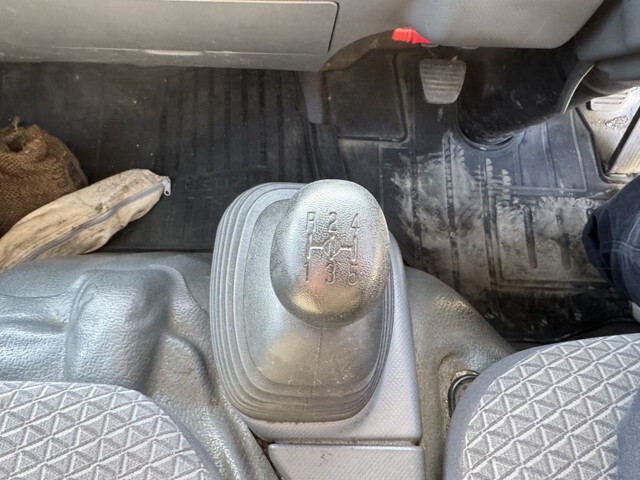 いすゞエルフアルミバン小型（2t・3t）[写真18]