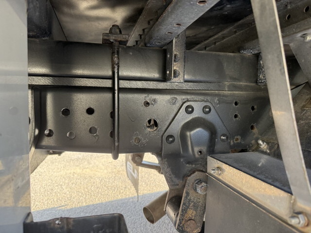 いすゞエルフアルミバン小型（2t・3t）[写真29]