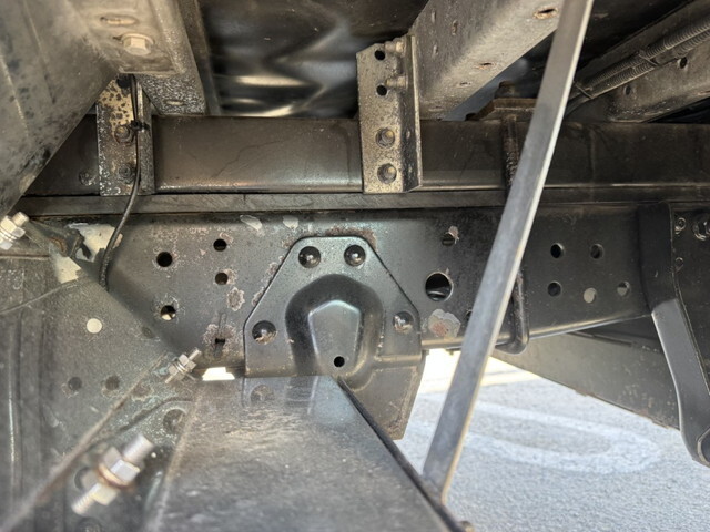 いすゞエルフアルミバン小型（2t・3t）[写真30]