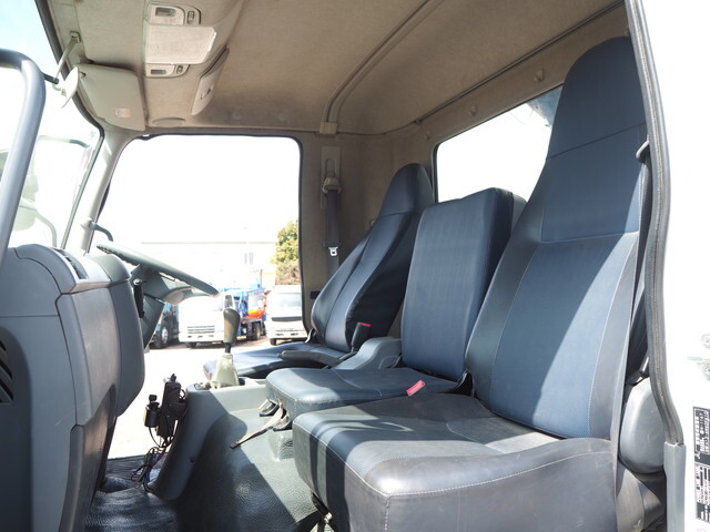 三菱ふそうファイターダンプ中型（4t）[写真31]