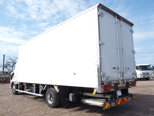 三菱ふそうファイター冷凍車（冷蔵車）中型（4t）[写真02]