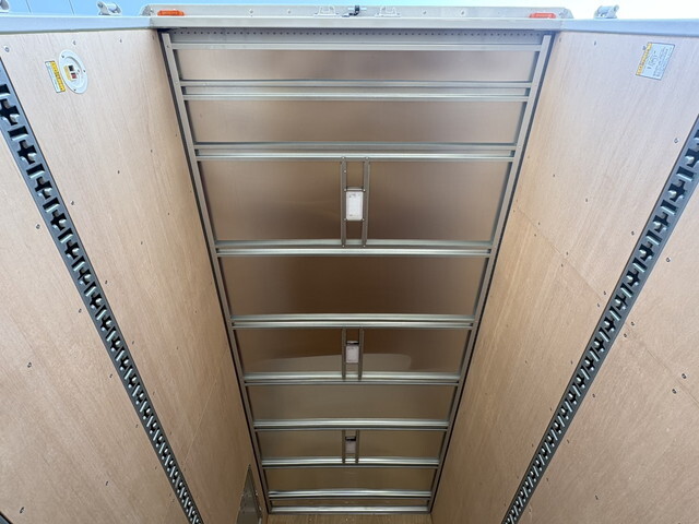 日野デュトロアルミバン小型（2t・3t）[写真13]