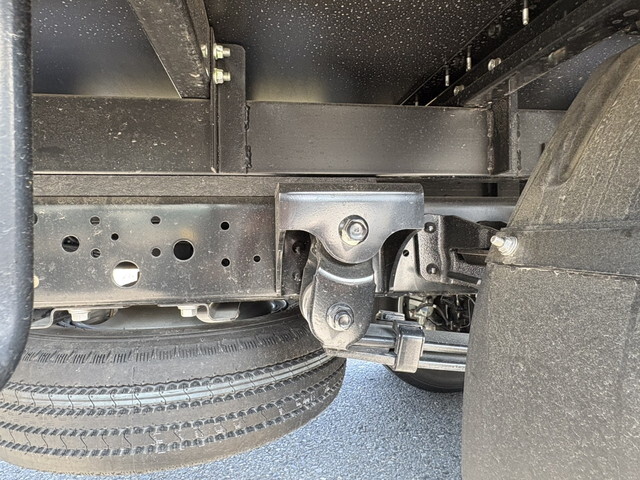 日野デュトロアルミバン小型（2t・3t）[写真18]