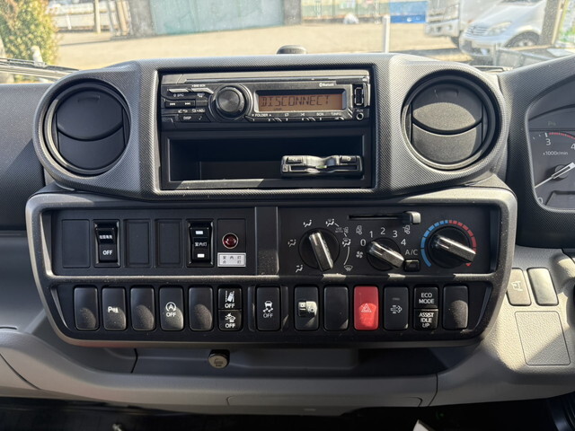 日野デュトロアルミバン小型（2t・3t）[写真24]