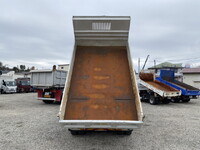 いすゞエルフローダーダンプ小型（2t・3t）[写真12]